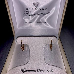 10 KT. Gold Diamond Earrings